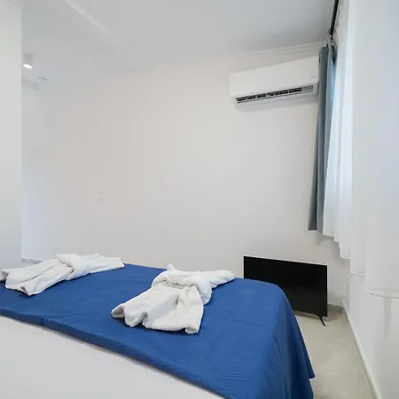 Tasos Bi 2