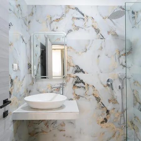 Apartment Tasos Bi 2